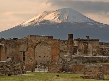 2019.06.24 vesuvius1.jpg