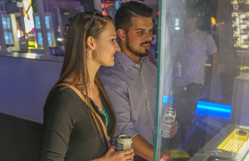 Couple enjoys Speed exhibition during Science on Tap event
