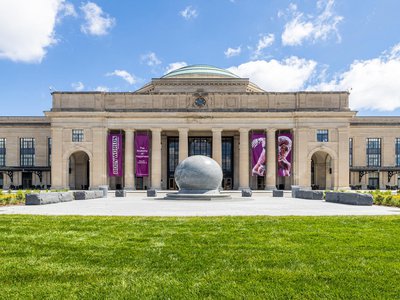 Front_Green_Science_Museum-of-VirginiaBW24.jpg