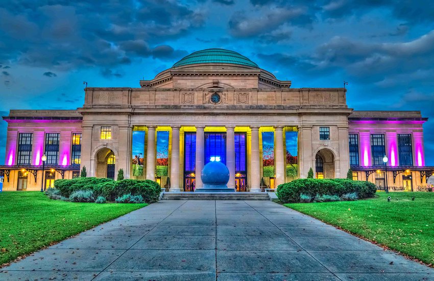 Image of the Science Museum at night