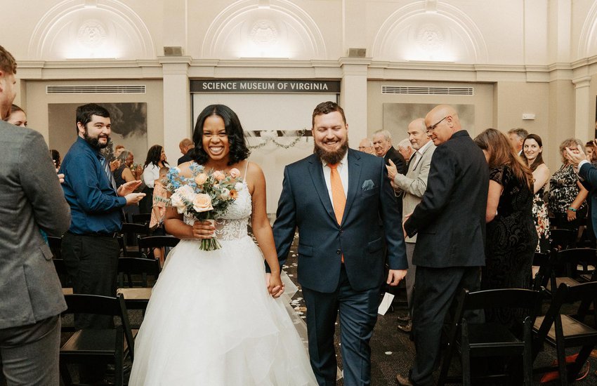 Image of wedding couple in the Forum by Amanda Arnold Photography