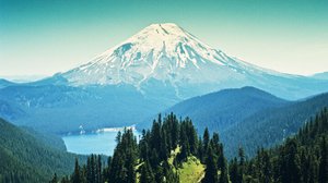 Volcano: Mt. St. Helens