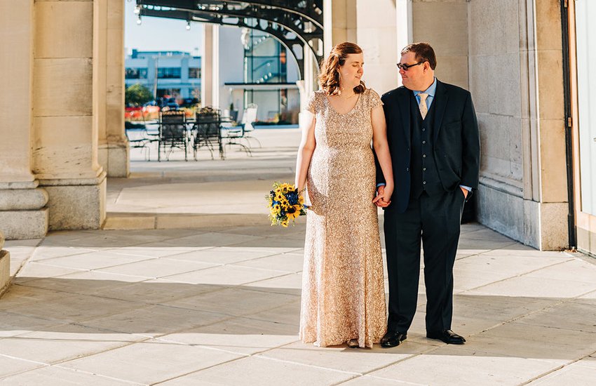 Wedding couple Front Portico by Kylie Hinson Photography